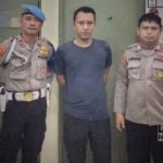 Polisi Konten Kreator Briptu Yuli Setyabudi Ditangkap Propam, Terungkap Pernah Langgar Disiplin 14 Kali Polisi Konten Kreator Briptu Yuli Setyabudi Ditangkap Propam, Terungkap Pernah Langgar Disiplin 14 Kali