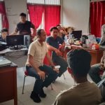 Polsek Rote Selatan Serahkan Tujuh Tersangka Pengeroyokan ke Kejari Rote Ndao
