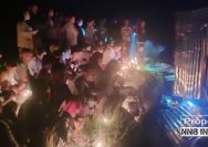Hak Pemakaman Diblokir:  Umat Tonggurambang Bakar Lilin di Depan TPU